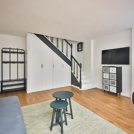Lejlighed 2.luxueux Duplex 6/8pers/full Equipped/republique