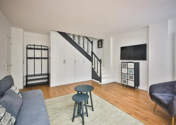 شقة 2.luxueux Duplex 6/8pers/full Equipped/republique