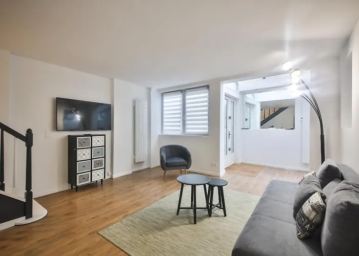 شقة 2.luxueux Duplex 6/8pers/full Equipped/republique *
